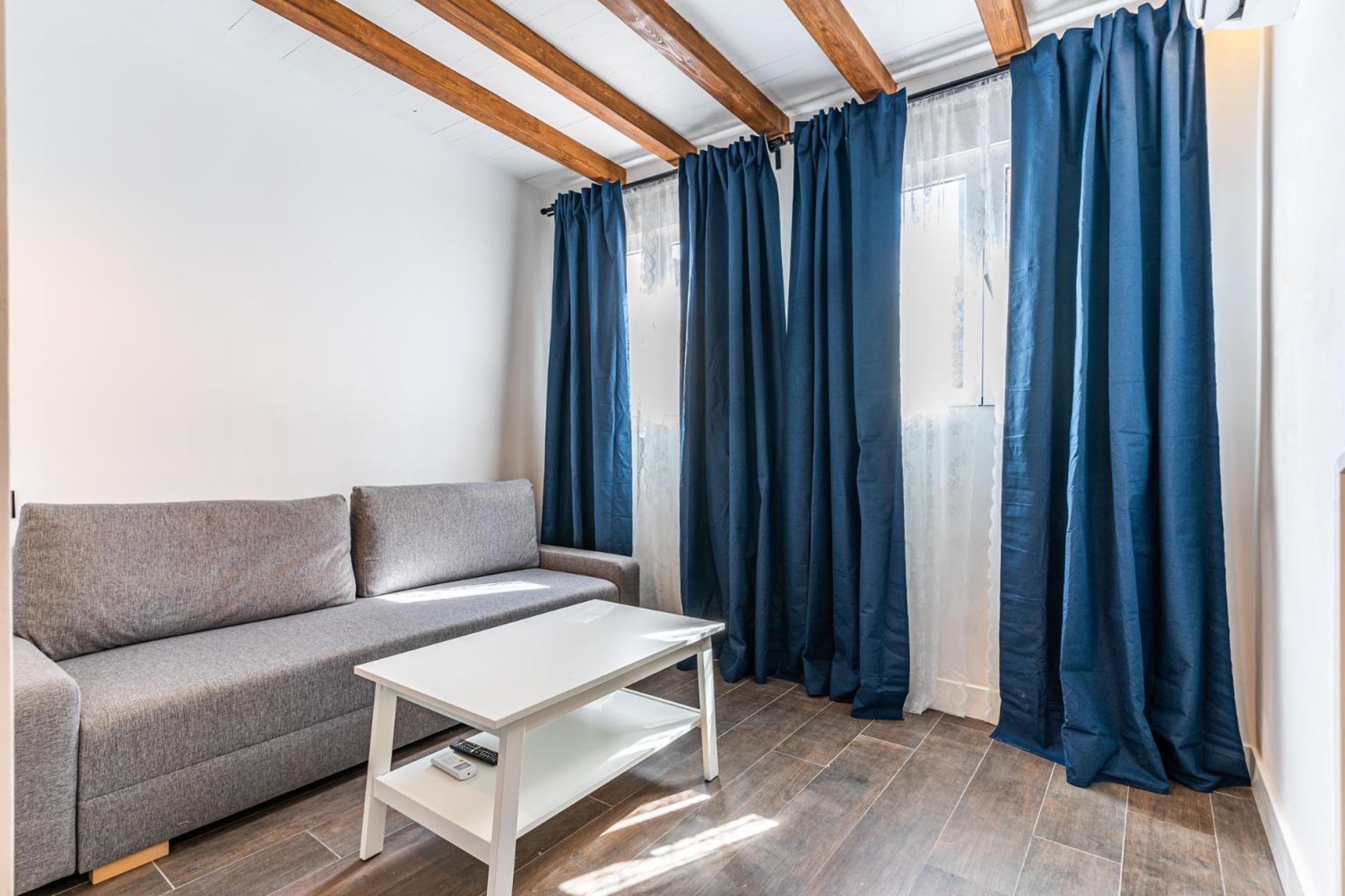 Vr Estudios Apartments マドリード エクステリア 写真